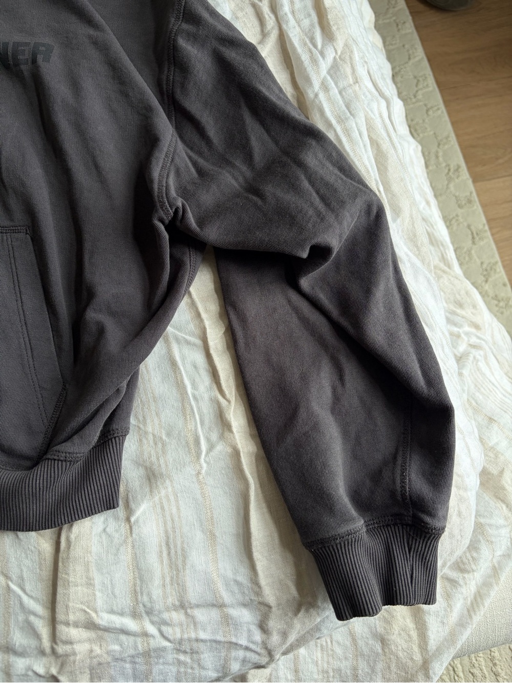 Oner Active raw lounge hoodie in COAL - Picture 6 of 9